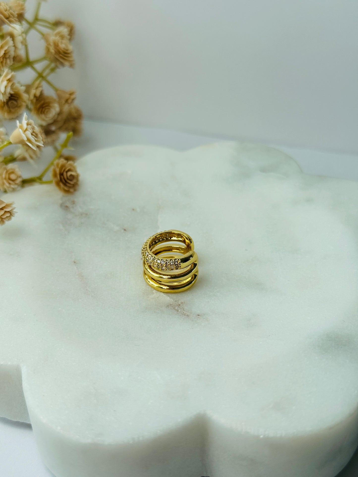 Earcuff
